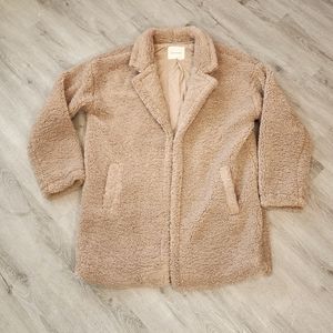 Thread & Supply Warm and Cozy Sherpa Winter Shacket Tan Sz Large